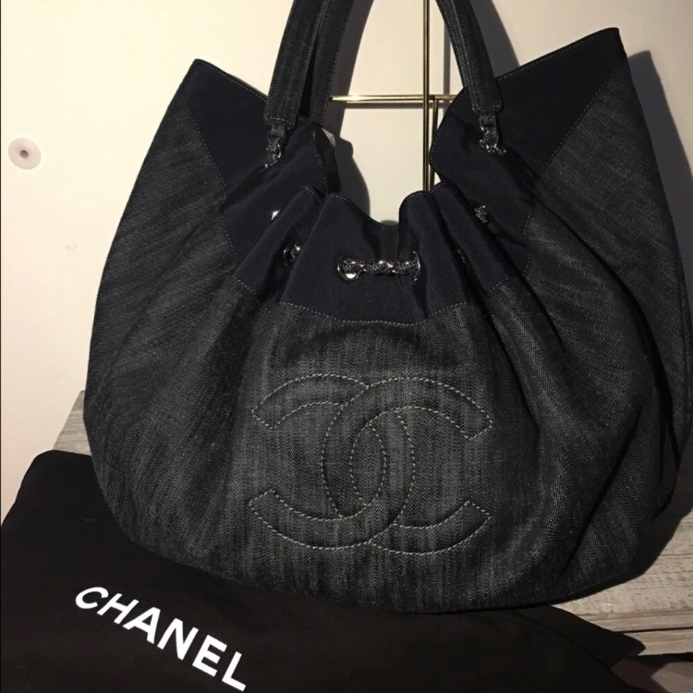 Additional pictures Chanel Bag- see other listing